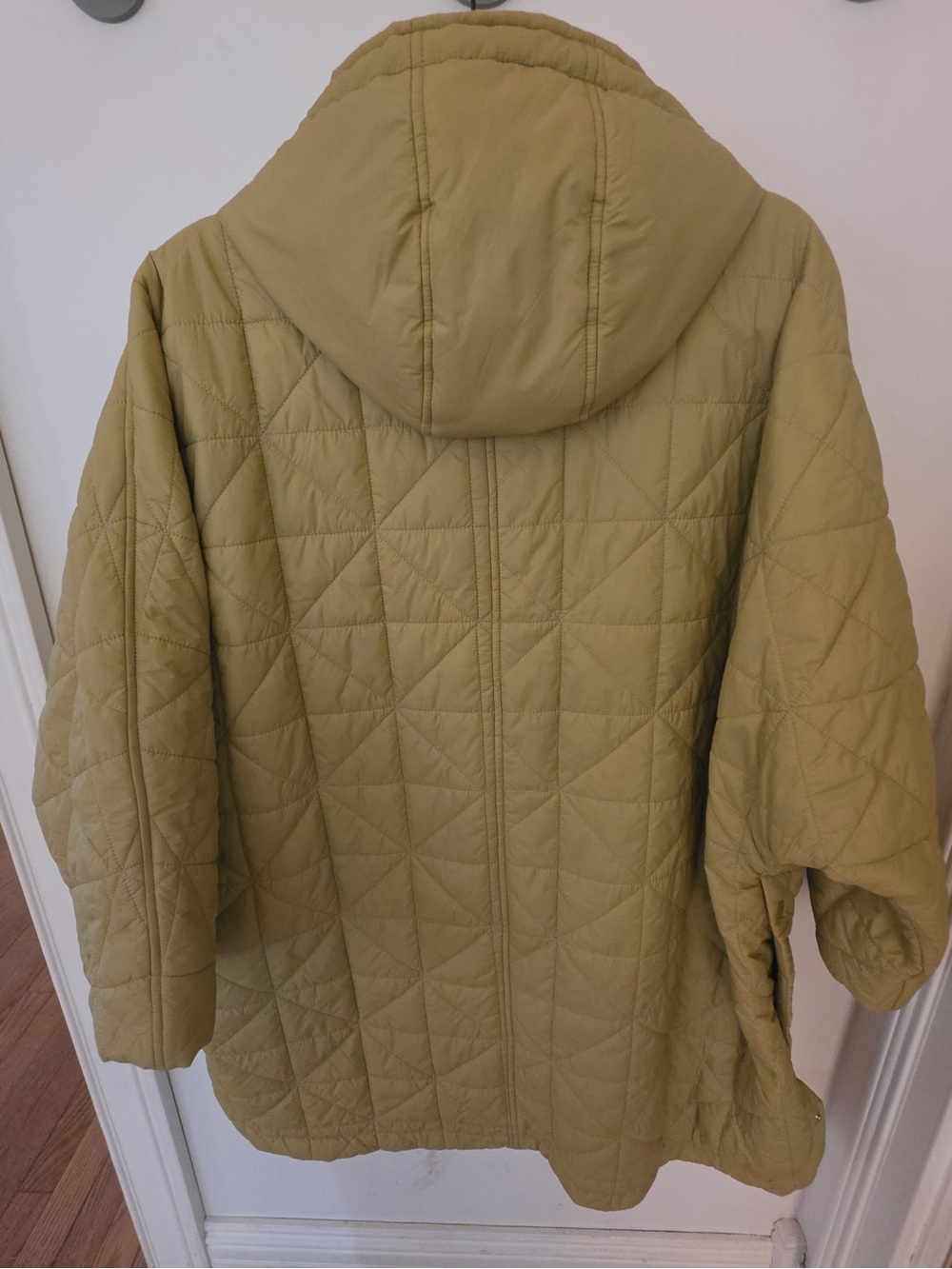Madewell Quilted Hooded Puffer Rain Coat in Olive - Picture 3 of 6